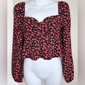 Mi Ami red  floral puff sleeve sweetheart crop top medium